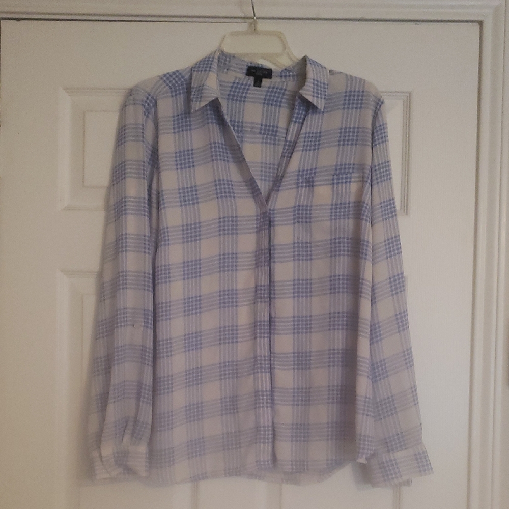Long Sleeve Plaid Blouse